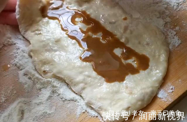 我家麦片从不熬粥，加1个鸡蛋，简单几步，出锅给肉不换，流口水