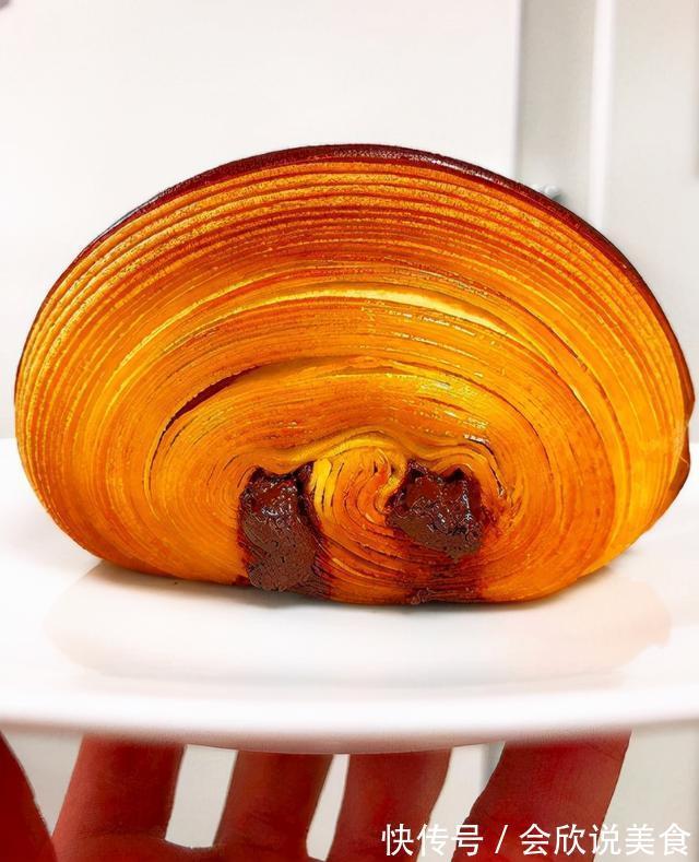 法国有个烘焙师,他做的甜品,简直是强迫症的福音