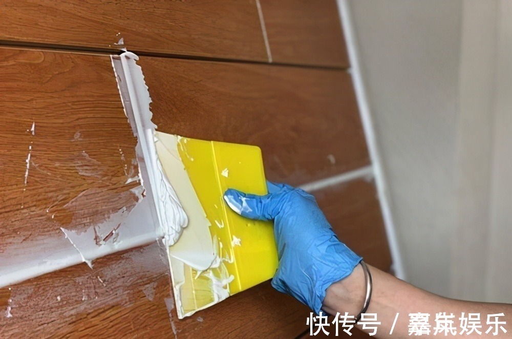 秋老虎|不听劝阻,父母坚持卧室铺瓷砖,入住2年后,只能说真香!