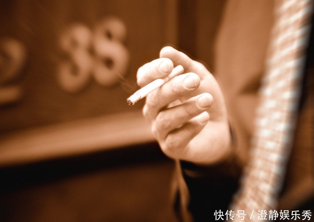 癌症不是突然到来，患上癌症的人，晚上常常有四个共同点