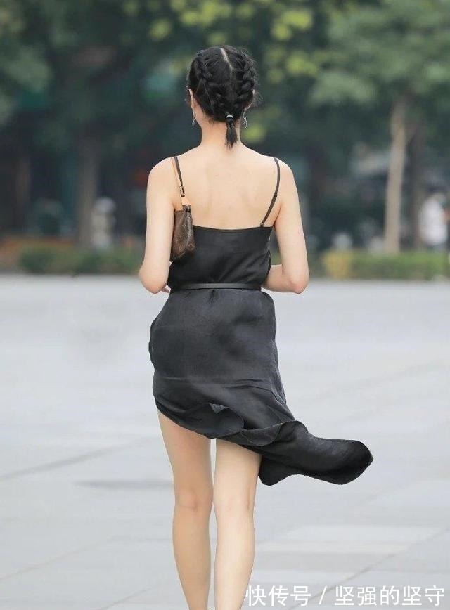 高跟鞋 时尚新颖的瑜伽裤装扮提升气质与魅力,秀出曼妙身姿,清纯自然!