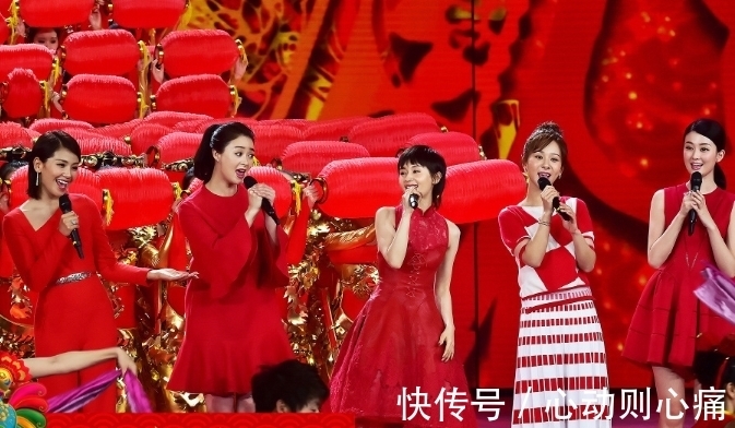央视春晚为何不对外售票,每年观众席坐得满满,他们什么身份?