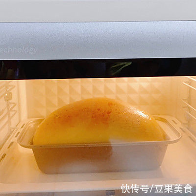 升级版奶香吐司这样做，隔壁小孩都馋哭了