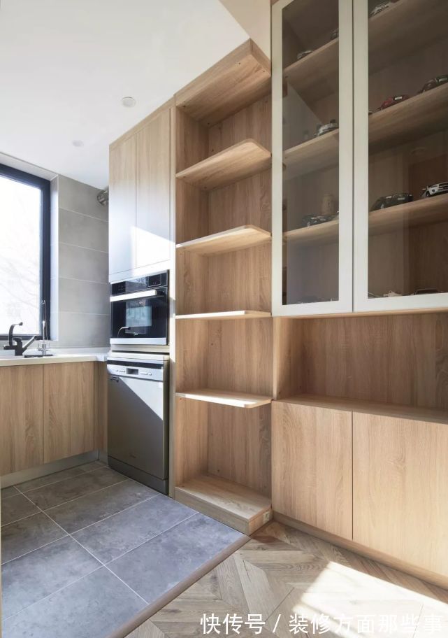 收纳|53㎡简约风小户型,丰富的色彩+拱形门洞设计,让家更活泼有格调!