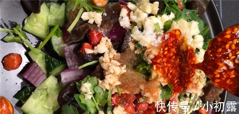 做法|为什么饭店里面的拌黄瓜很好吃? 做法和配方很简单, 一起来看看