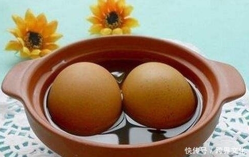 月经|女人坚持吃“艾叶煮鸡蛋”,不出半个月,3件好事可能找上门来