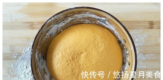 全家|南瓜的好吃做法，不用一滴水，蒸出的馒头蓬松柔软，全家人都爱吃！