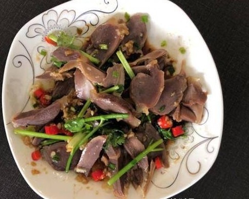 低脂肪凉拌菜,酸辣凉爽,打开胃口,一大盆还不够吃,消食胃舒服