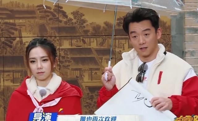 黑脸|郑恺有多讨厌邓紫棋？全程只给baby打伞，邓紫棋看后也忍不住黑脸