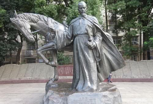 上饶#辛弃疾的这首《鹧鸪天》,不仅是个人的悲剧更是一个时代的悲剧