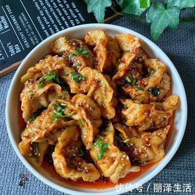 这道香辣拌三鲜饺子连续吃了3碗,全家人都一致好评