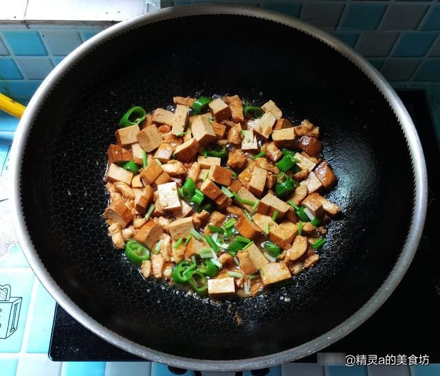 天冷，建议多吃这道家常菜，简单一炒好吃又营养，还不用担心长肉