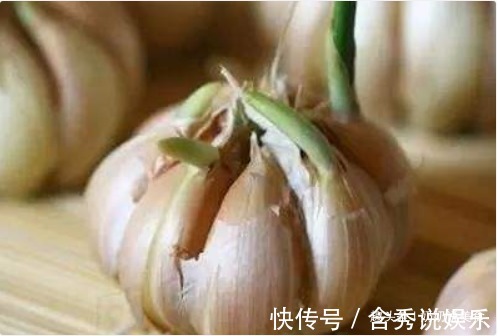 发芽的大蒜、生姜，红薯还能吃吗专家告诉你答案，涨知识了