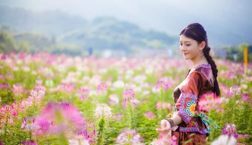  鲜为人知|这个小镇隐藏在群山之间，宛如世外桃源，却鲜为人知！