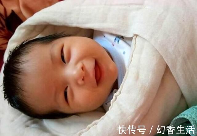 奶粉|为什么吃奶粉的孩子,比吃母乳的孩子长的胖?总结出四大点原因