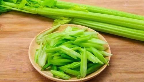 身体|女性推荐常吃3种食物，排毒养颜、滋润身体，早吃早好！