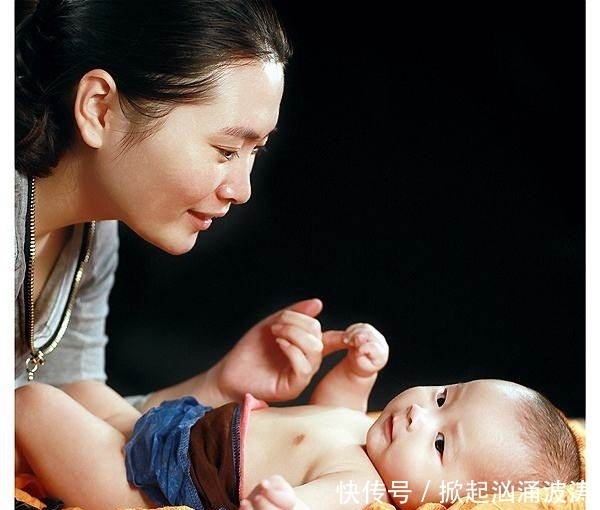 宝宝|宝宝添加辅食的几大信号,吃鸡蛋需要注意什么!