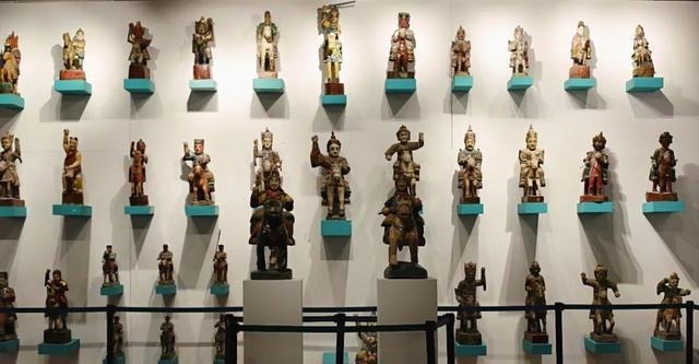 男子|让国人汗颜!美国男子在中国收集10万件古董,开了个博物馆