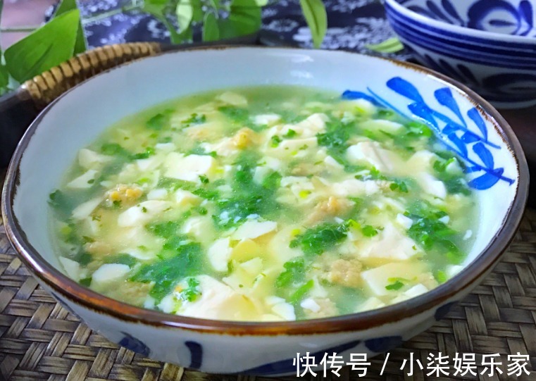 多喝|九月宁可少吃肉,也要多喝此汤,补钙质,改善视力,肌肤更细腻