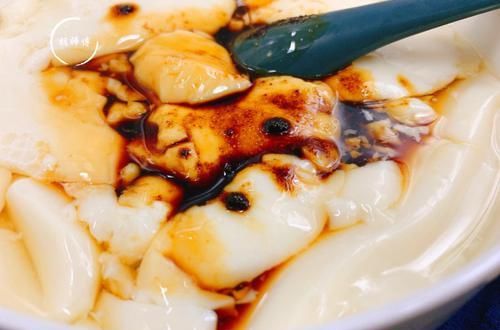 想吃豆腐脑不用出去买，在家5毛钱能做一大锅，学会就可以开店了