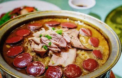 个菜|第一次去东北饭店吃饭,点3个菜,老板再三确认,上桌后我愣住了