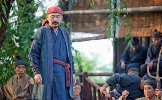 选择|朱元璋的选择难题是做一个慈悲的高僧,还是做一个杀伐的君王