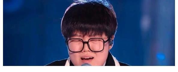 《好声音》决赛两个细节，透露节目组不希望伍珂玥夺冠