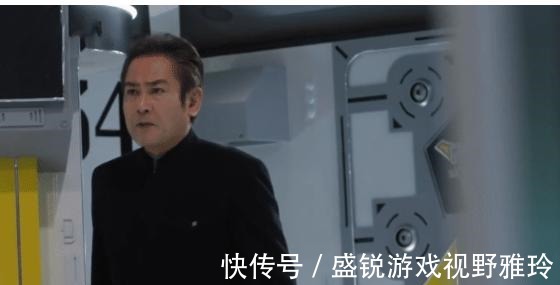 奥特曼|特利迦奥特曼身份已经曝光,有人一出生就是奥特曼,人类则是幌子