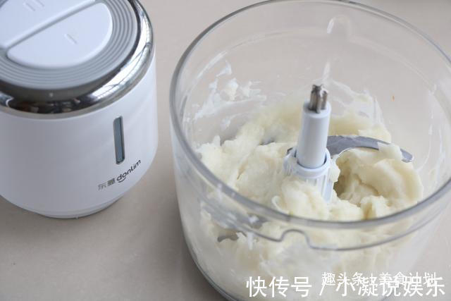 山药别炒菜了，教你新吃法，一口一个停不了，比油条还好吃！