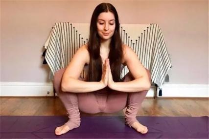 脏器|想要肌肤细嫩白皙勤练3式瑜伽,净化脏器,排除毒素,滋润容颜