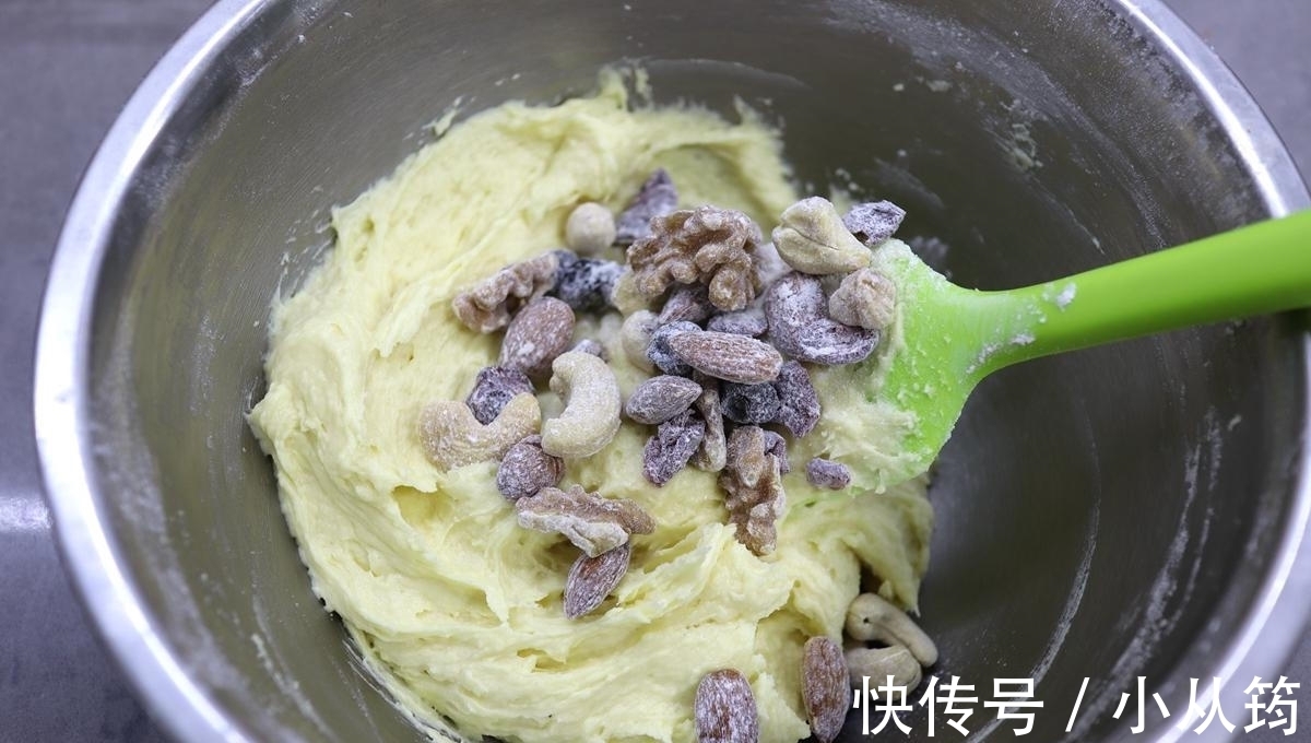 湿润|做个蛋糕零失败，存放一周不变质！放得越久，口感越棒越湿润
