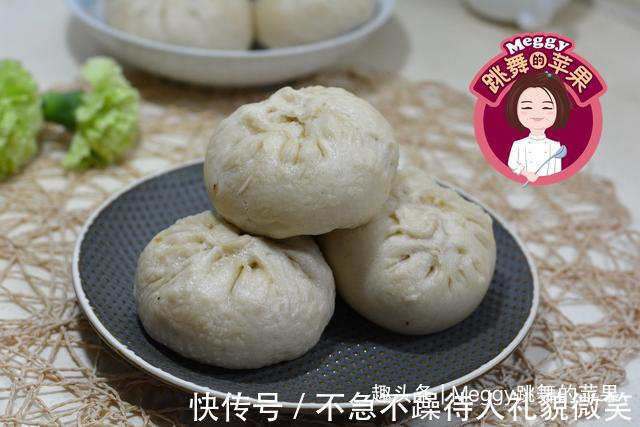 将美味吃到嘴里,5种包子的简单做法,鲜嫩多汁,好吃又好做
