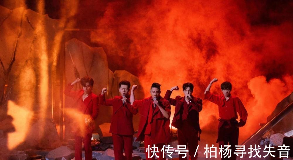 陳輝兩次被淘汰,但是他依舊光芒萬(wàn)丈,李銖銜你一定可以!