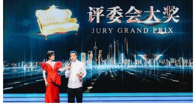 時間的答卷|新節目頻上熱搜，上海電影節指定她主持，東方衛視還得看她