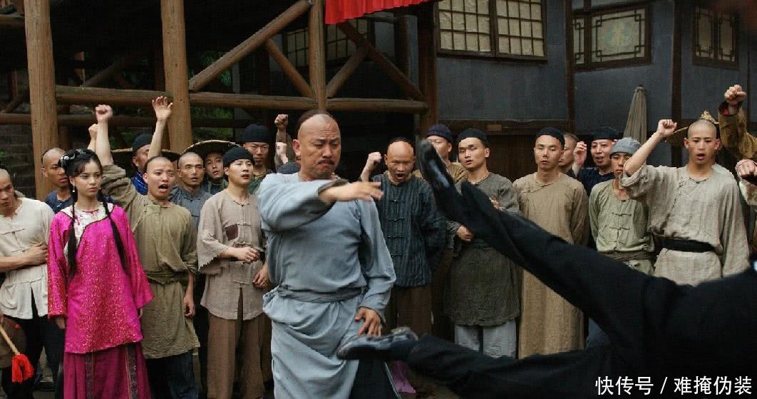 自创|武林第一高手,自愿进王府做太监,自创武功,风靡全国公园!