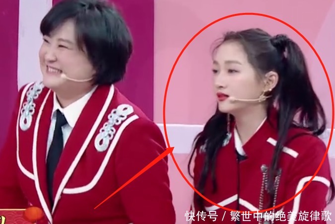 节目 有种“避嫌”叫华晨宇，当关晓彤索求抱抱时，他的做法堪称高情商