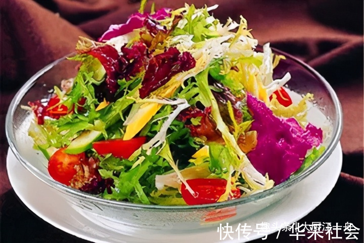 冷吃兔|南方媳妇回婆家，婆婆做了这6道硬菜。但南方媳妇却被气走了？