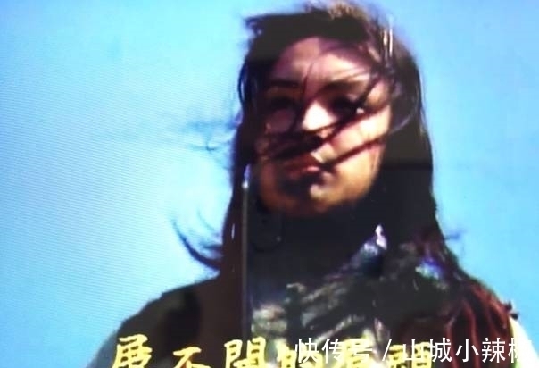 林妹妹!贾宝玉离开贾府后,留有一物;成为他思念林妹妹的唯一信物!