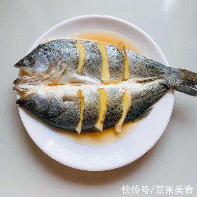 低调|学会这道清蒸海鲈鱼，想低调都不行