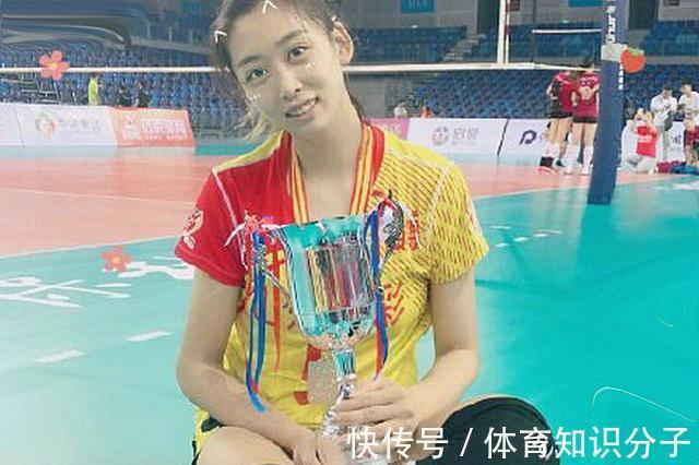 落选|中国女排试训名单曝光,朱婷2位队友落选,球迷质疑蔡斌私心太重