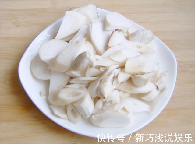 冬天炖牛肉放什么料最香?牢记“这3样”,牛肉软烂,多汁又入味