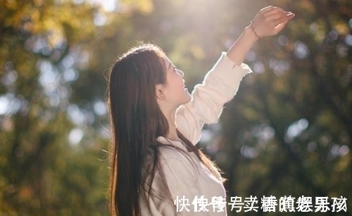 本文系$如梦人生凭自叹,心事三千可寄谁;微凉拂袖,秋色横空又凝眉