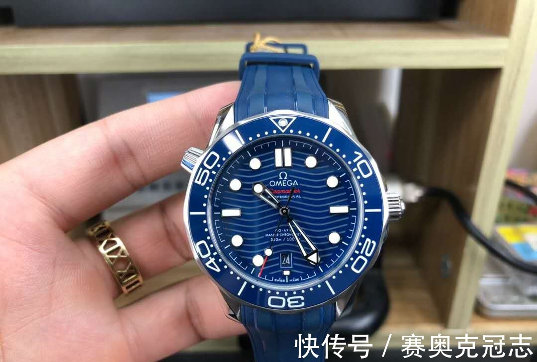 海马|同样能戴着游泳,浪琴康卡斯和欧米茄海马,为何价格差三万
