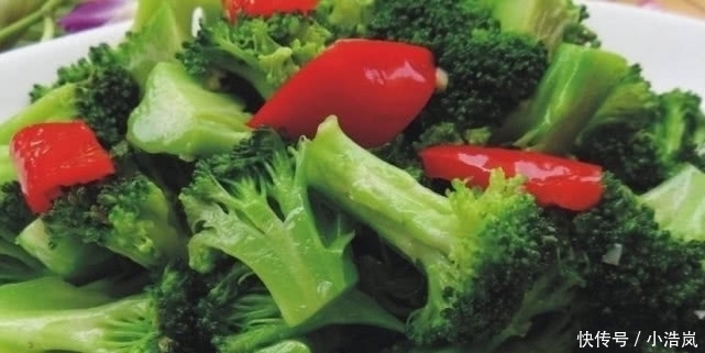 炒“西兰花”到底焯不焯水,20多年都做错了,难怪不脆还难吃