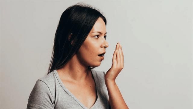 上起床后出现5种情况,或在警告你肝脏早已“伤痕累累”