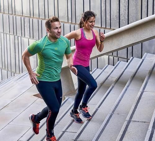 晨跑|跑步爱好者:晨跑和夜跑,哪一个更利于燃脂减肥?很多人还不了解