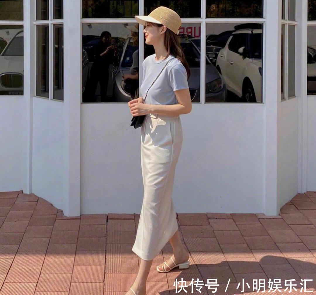 p今年流行的“米色半身裙”,搭配这几款上衣,气质高级不说还显瘦