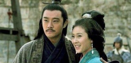 对联!千古绝对!上联周瑜看小桥流水,网友对出的下联绝了!