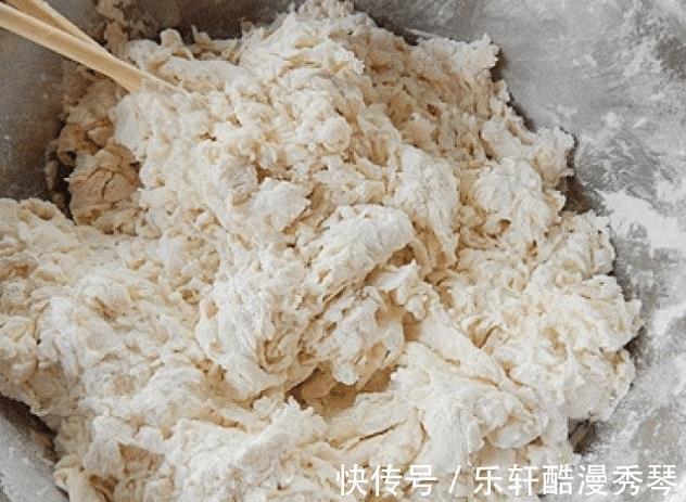 香菇|在家蒸包子,可以试试酱肉包,酱香味浓,比鲜肉包都好吃,快来学