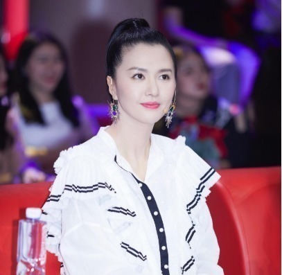 和平精英|和平精英揭秘：飞艇模式在空中倒地，能触发降落伞？超无敌！